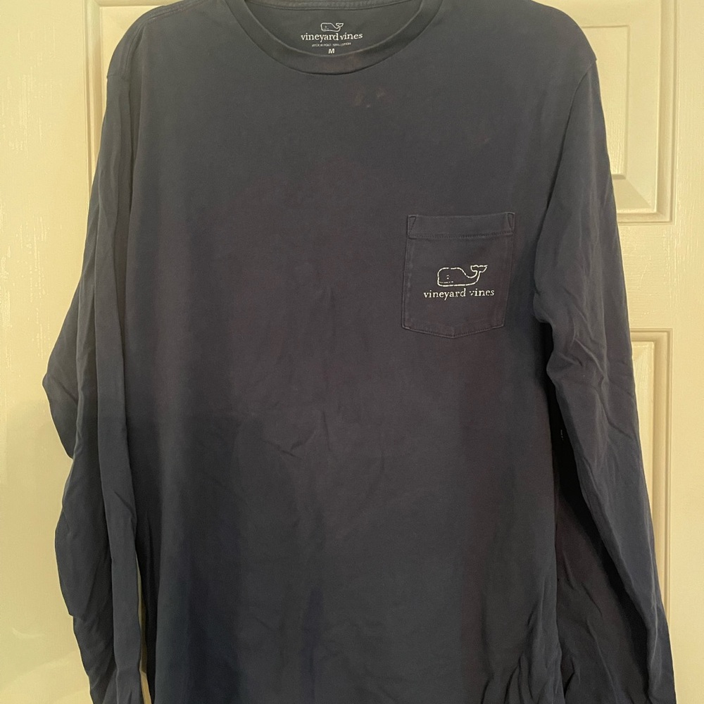 MEN’S VINEYARD VINES TEE